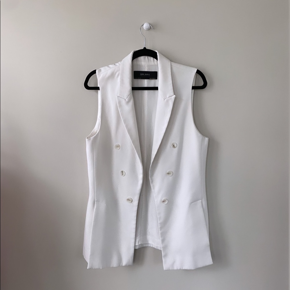 Zara white sleeveless blazer